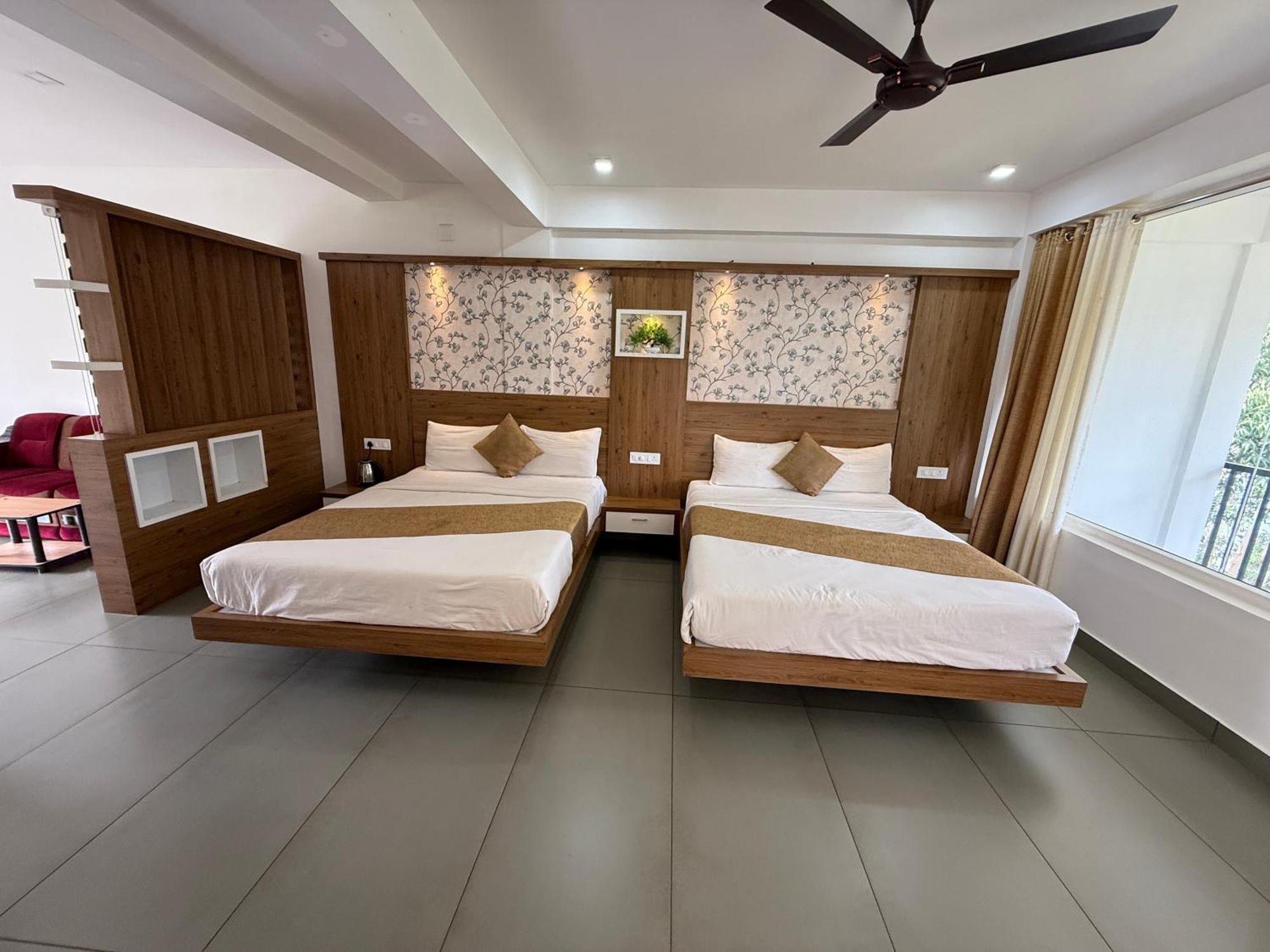 Honey Rock Hotel Kanthalloor Buitenkant foto