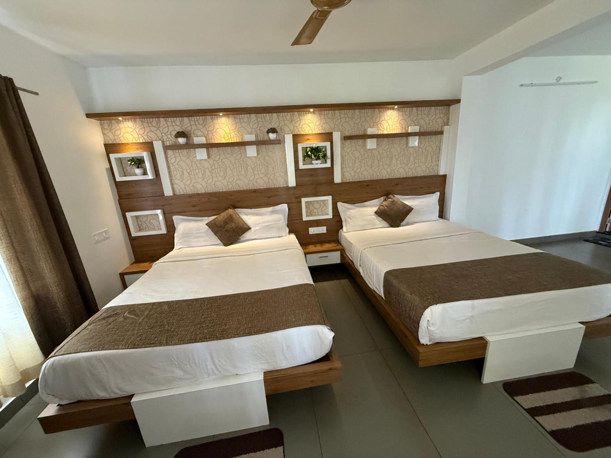 Honey Rock Hotel Kanthalloor Buitenkant foto